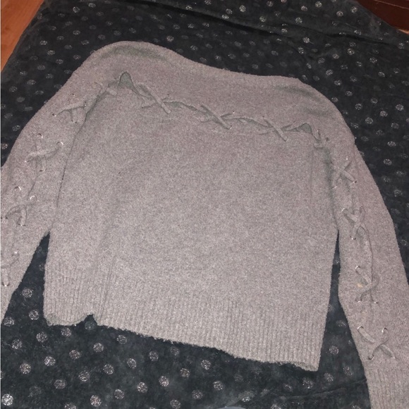 Garage criss cross back sweater - Picture 6 of 6